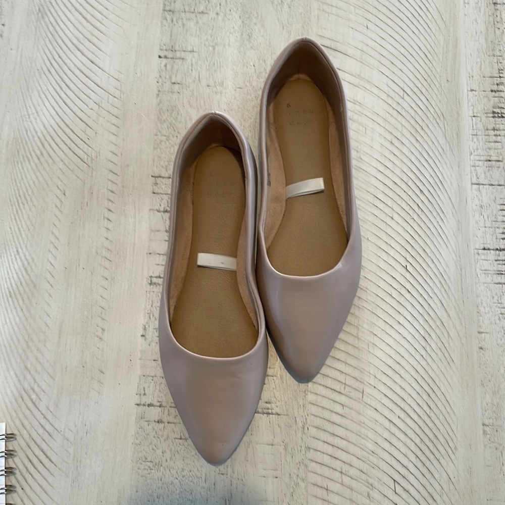Blush flats